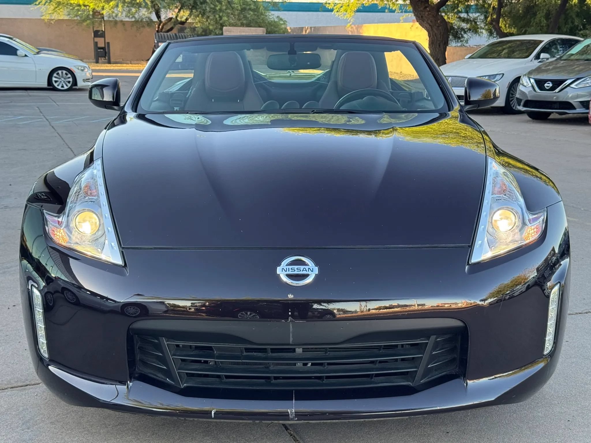 Used 2014 Nissan 370Z Touring w/ Sport Package RWD image 3