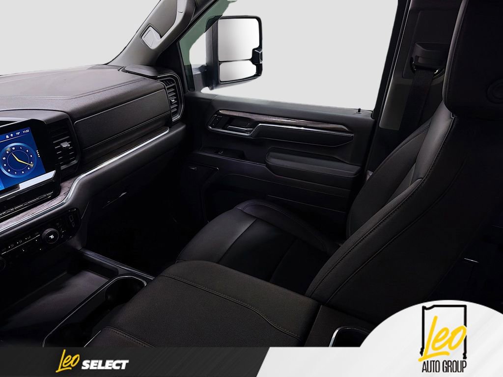Used 2024 Chevrolet Silverado 2500 LTZ w/ LTZ Convenience Package AWD/4WD image 24