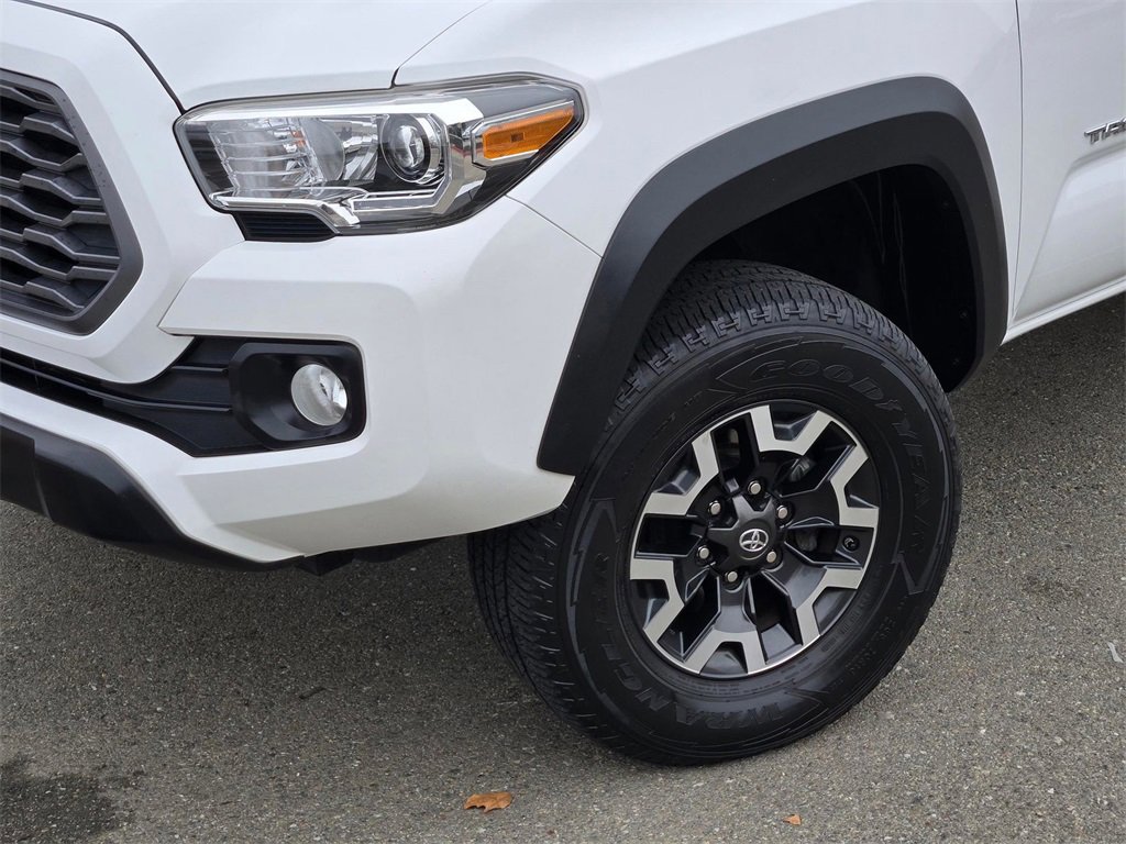 Used 2020 Toyota Tacoma TRD Off-Road image 9