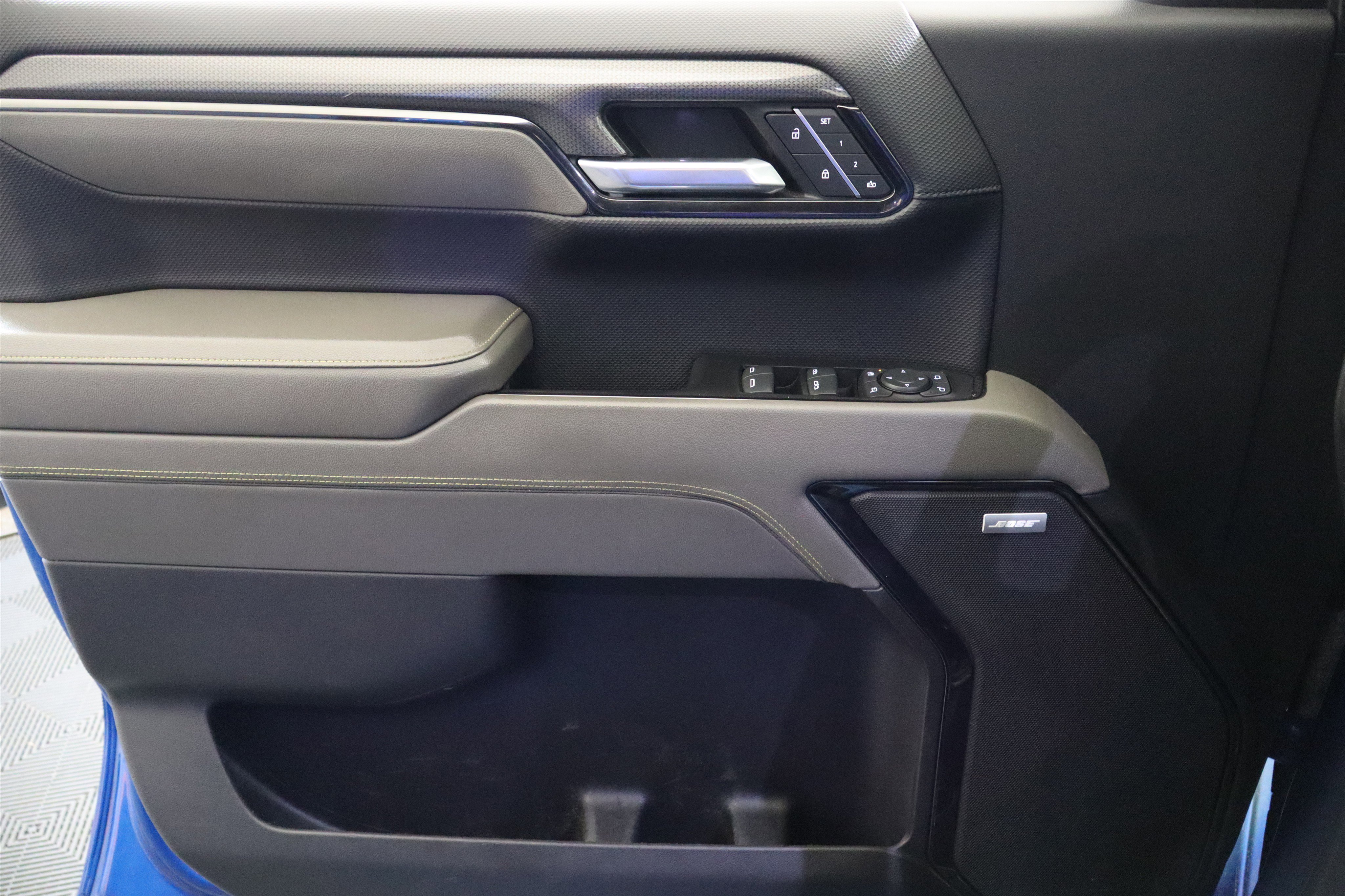 Used 2022 Chevrolet Silverado 1500 ZR2 w/ Technology Package image 34