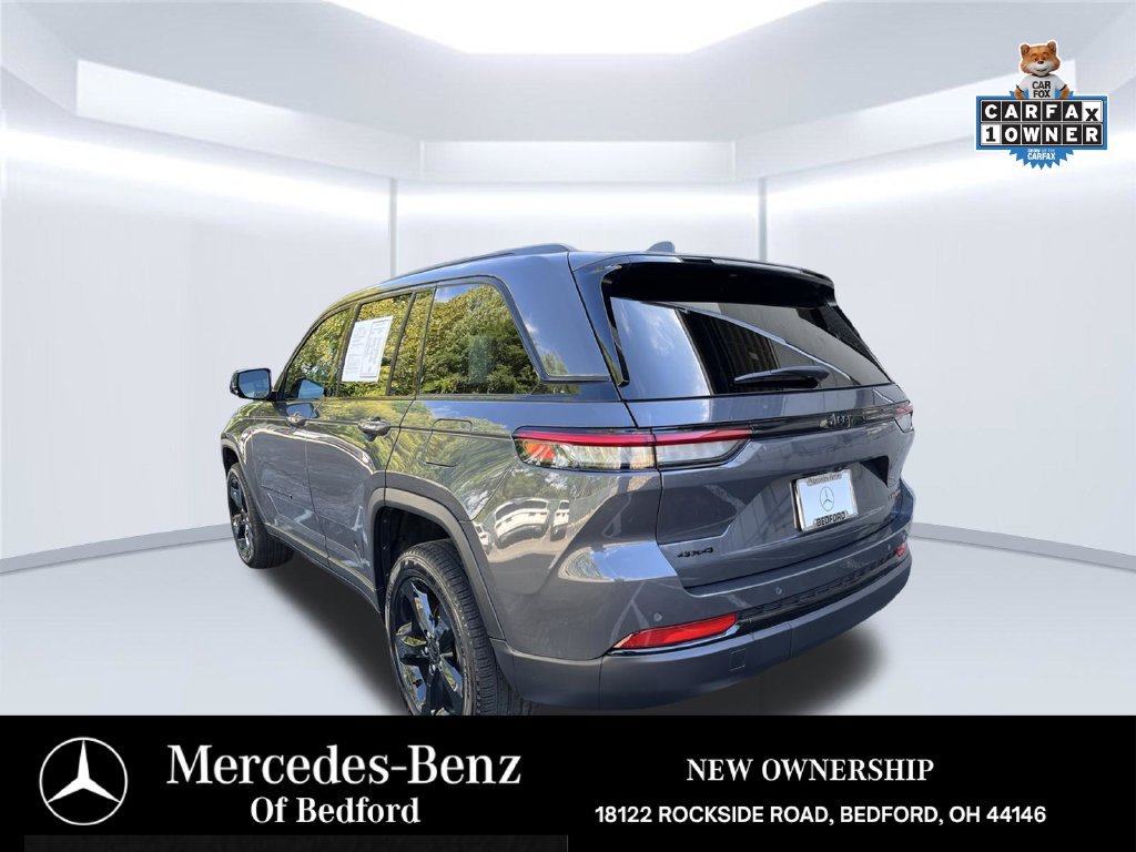 Used 2025 Jeep Grand Cherokee Limited w/ Black Appearance Package AWD/4WD image 4