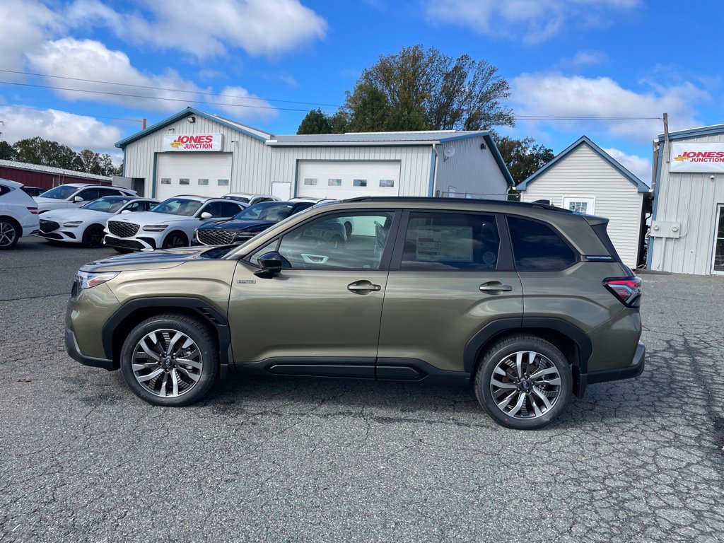 New 2026 Subaru Forester Touring AWD/4WD image 4