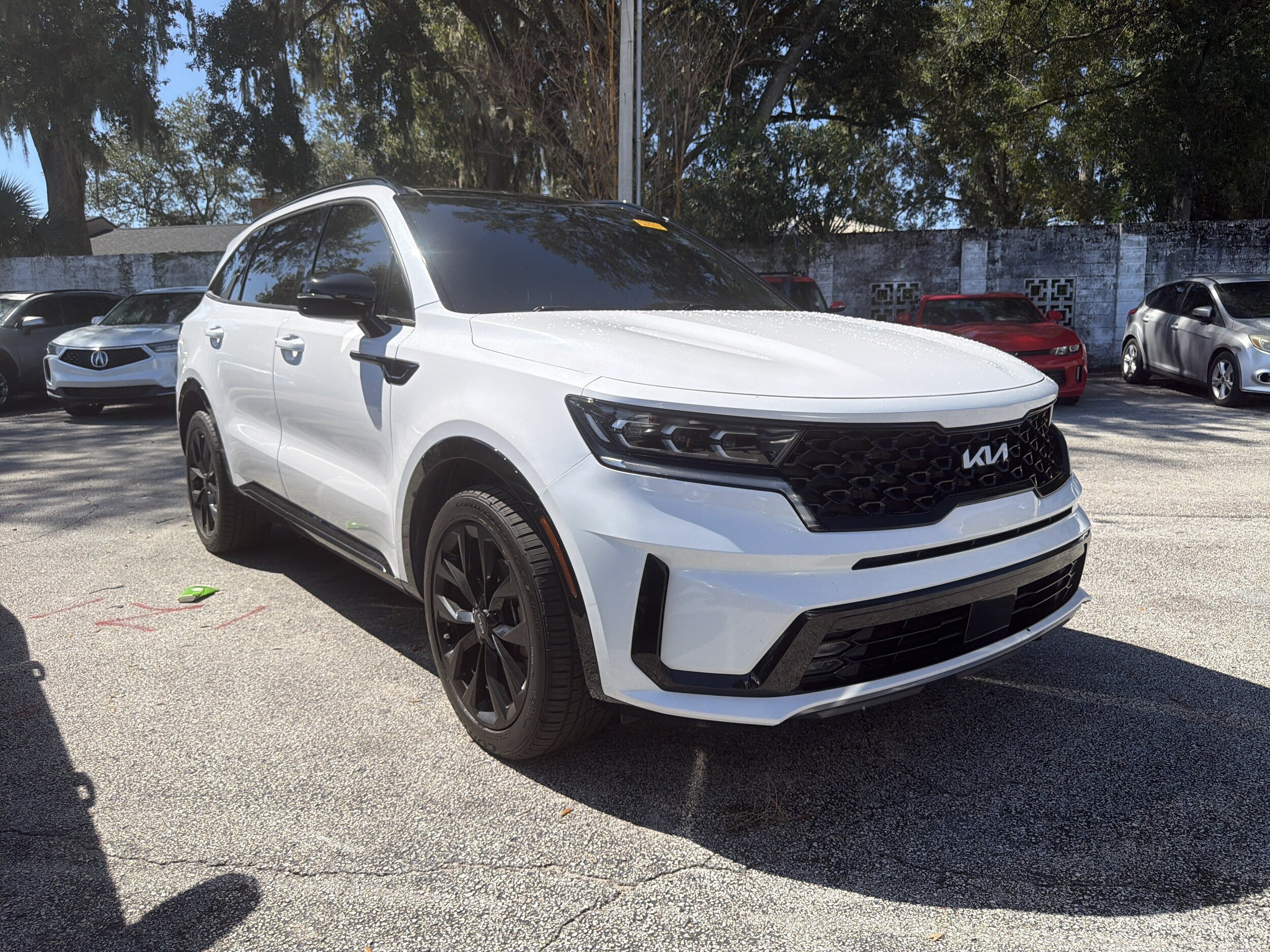 Certified 2023 Kia Sorento SX FWD image 2