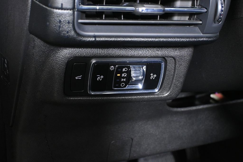 Used 2024 Lincoln Corsair AWD w/ Equipment Group 101A image 26