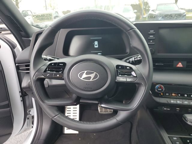 Used 2025 Hyundai Elantra Sport image 25