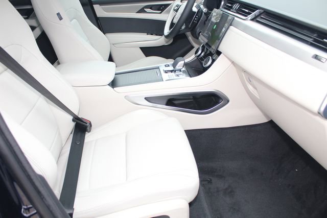 New 2026 Jaguar F-PACE R-Dynamic S image 3