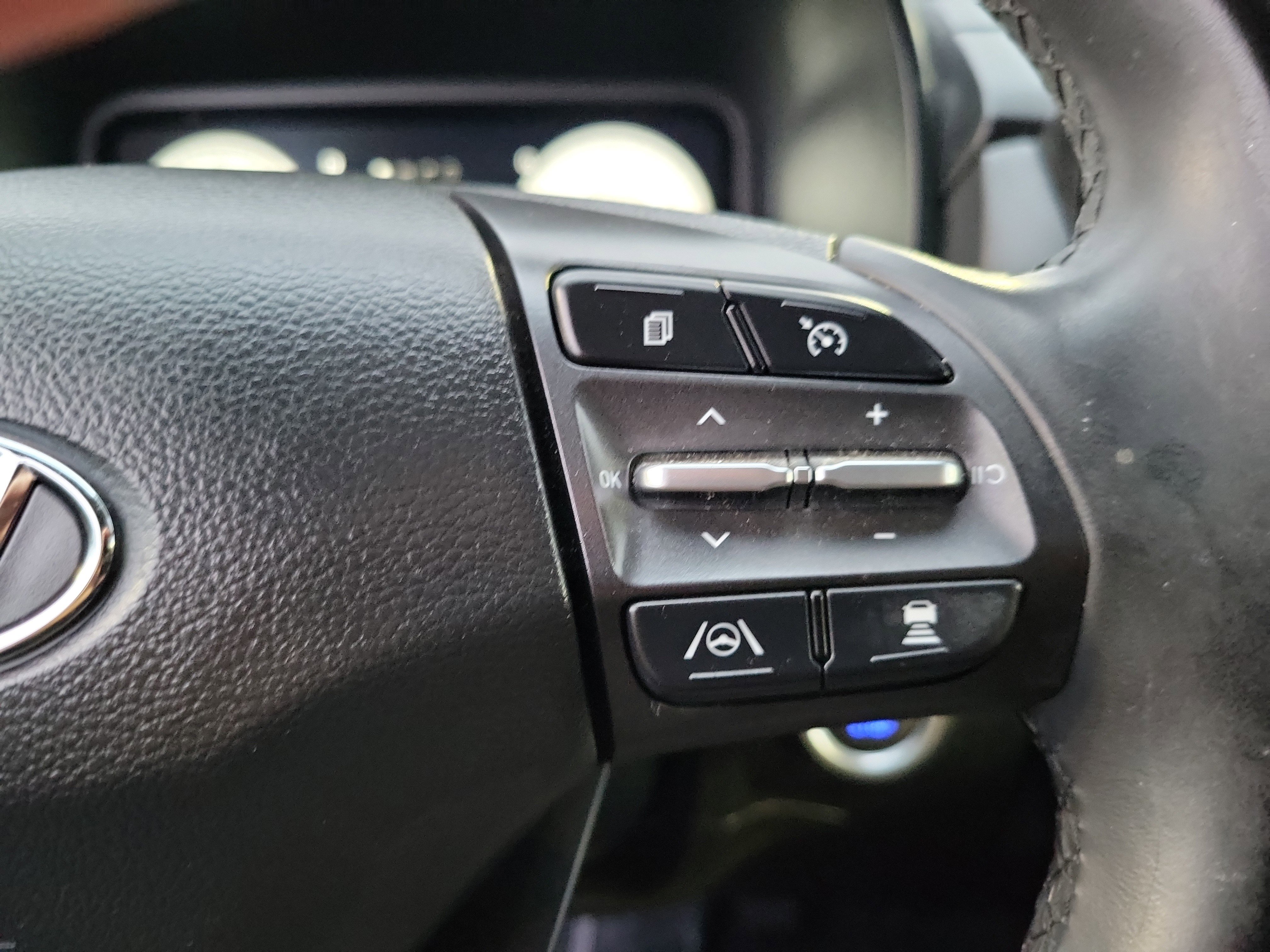 Certified 2023 Hyundai Kona Limited image 10