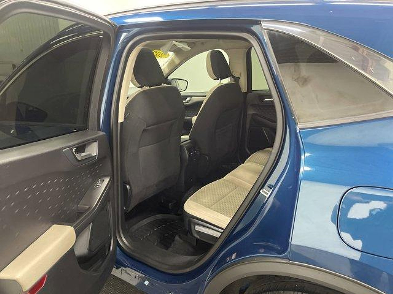 Used 2020 Ford Escape SE FWD image 10