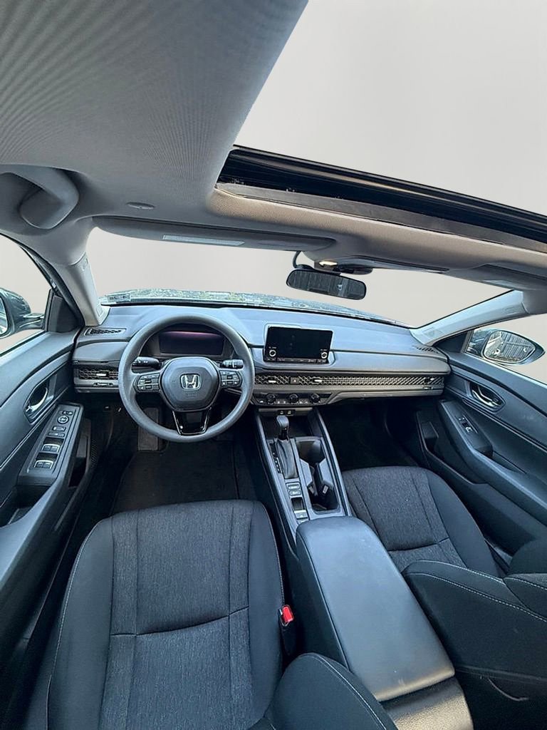 Used 2023 Honda Accord EX image 3