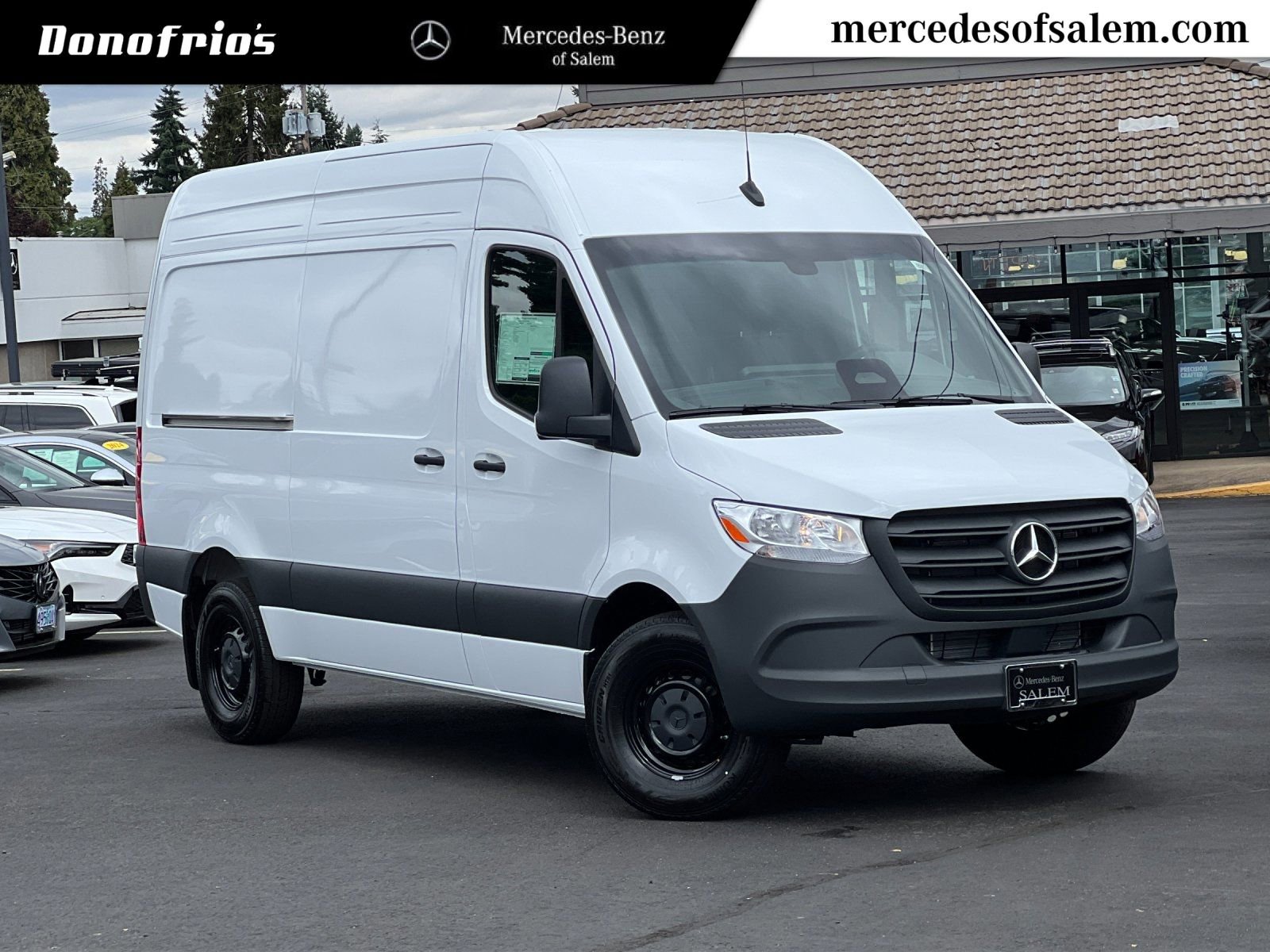 New 2025 Mercedes-Benz Sprinter 2500 image 1