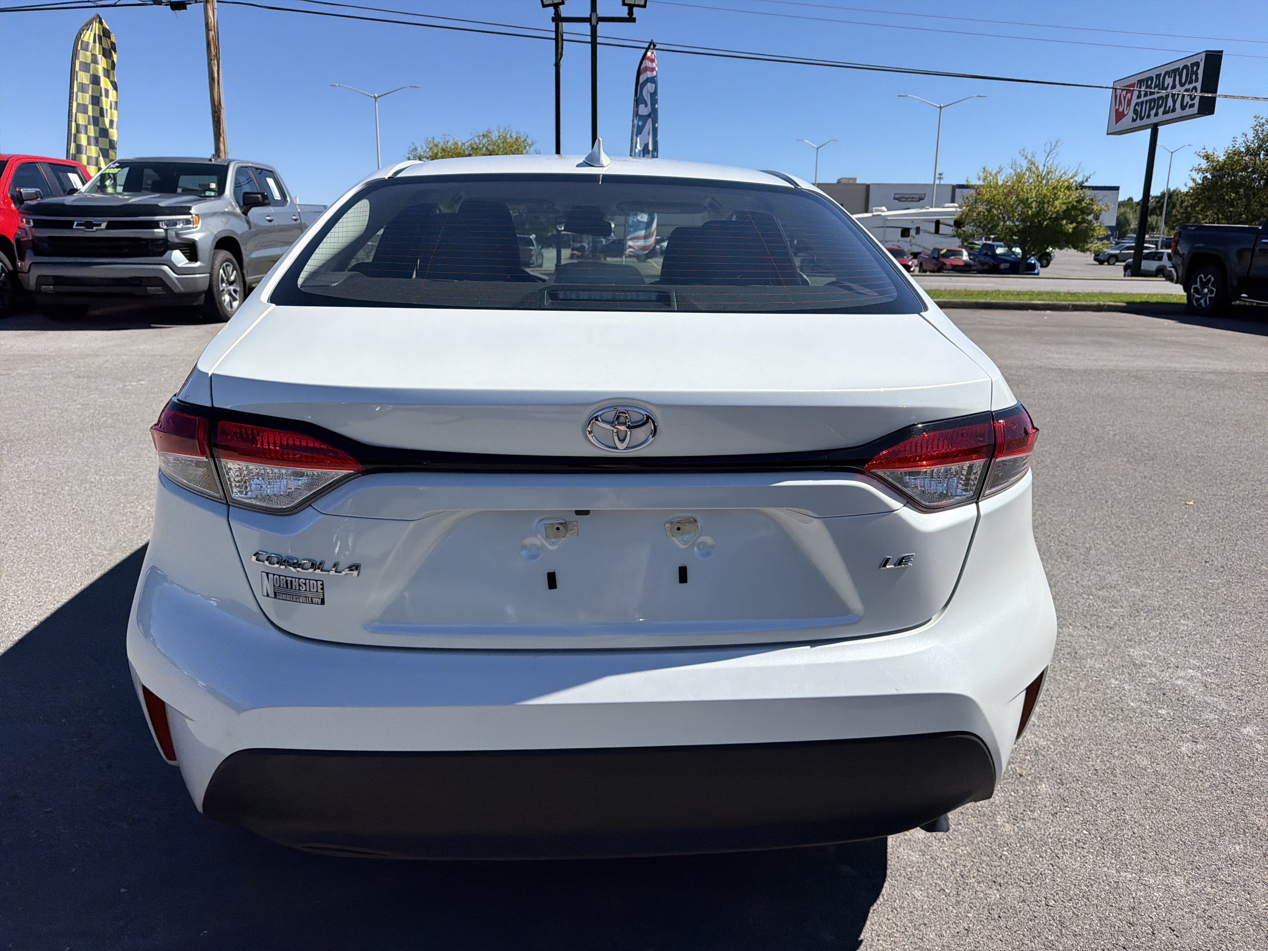 Used 2025 Toyota Corolla LE FWD image 7