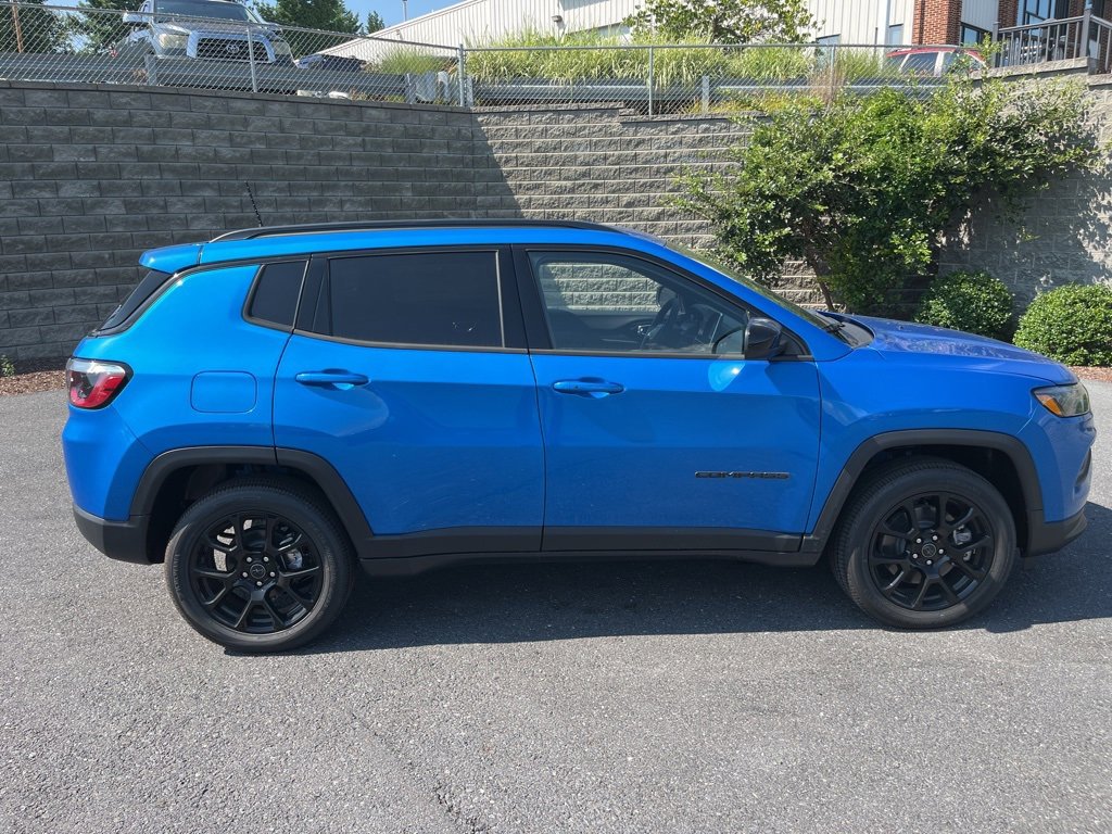 New 2025 Jeep Compass Latitude w/ Altitude Special Edition image 4