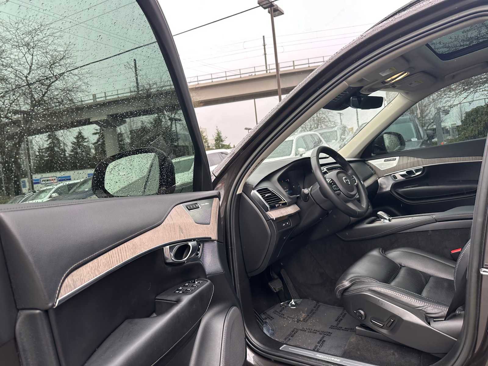 Certified 2023 Volvo XC90 T8 Ultimate image 21