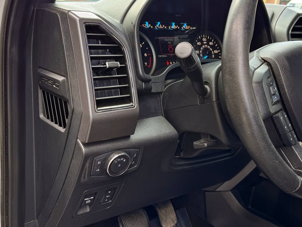 Used 2019 Ford F150 XLT w/ Equipment Group 302A Luxury AWD/4WD image 19