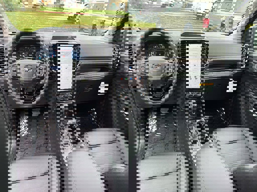 New 2025 Ford Ranger Lariat w/ FX4 Off-Road Package image 23