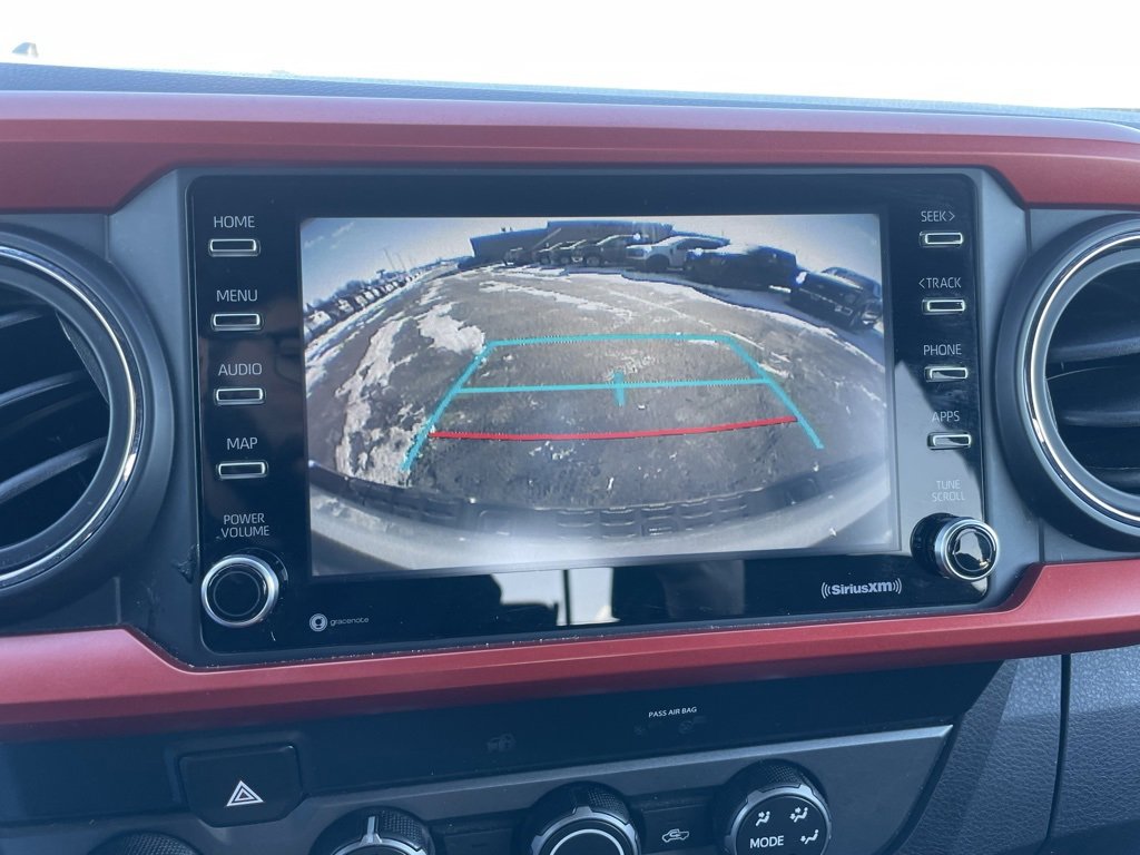 Used 2020 Toyota Tacoma TRD Off-Road image 17