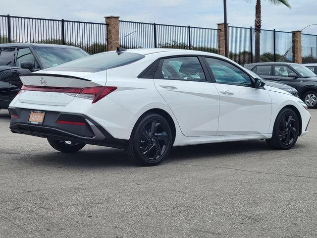 New 2026 Hyundai Elantra SEL Sport FWD image 4