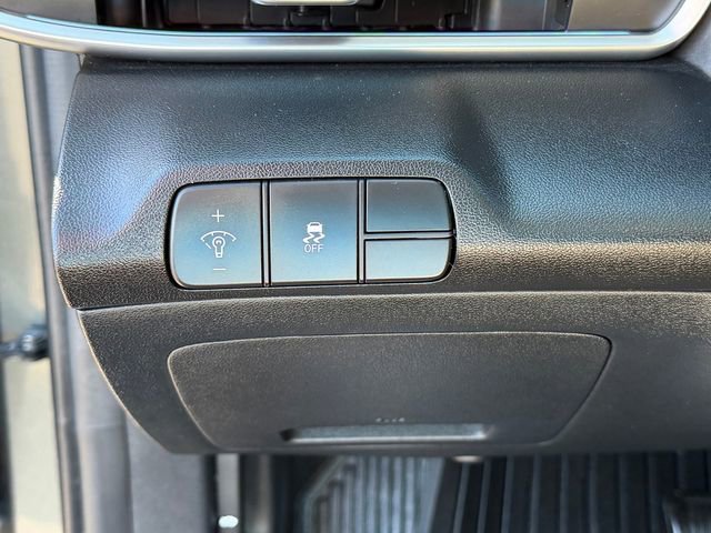 Used 2024 Hyundai Elantra SEL FWD image 12