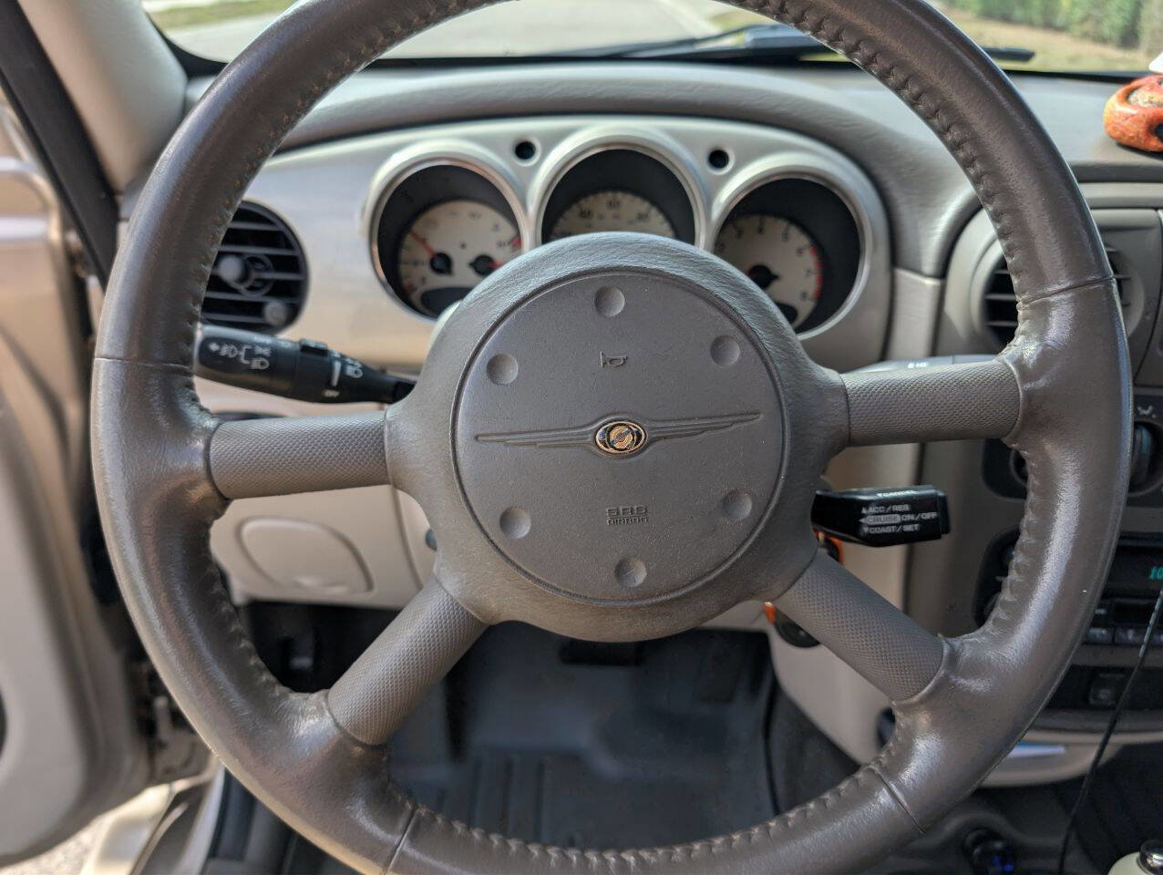Used 2004 Chrysler PT Cruiser Limited image 24