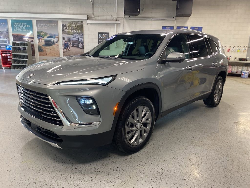 Used 2026 Buick Enclave Preferred image 3