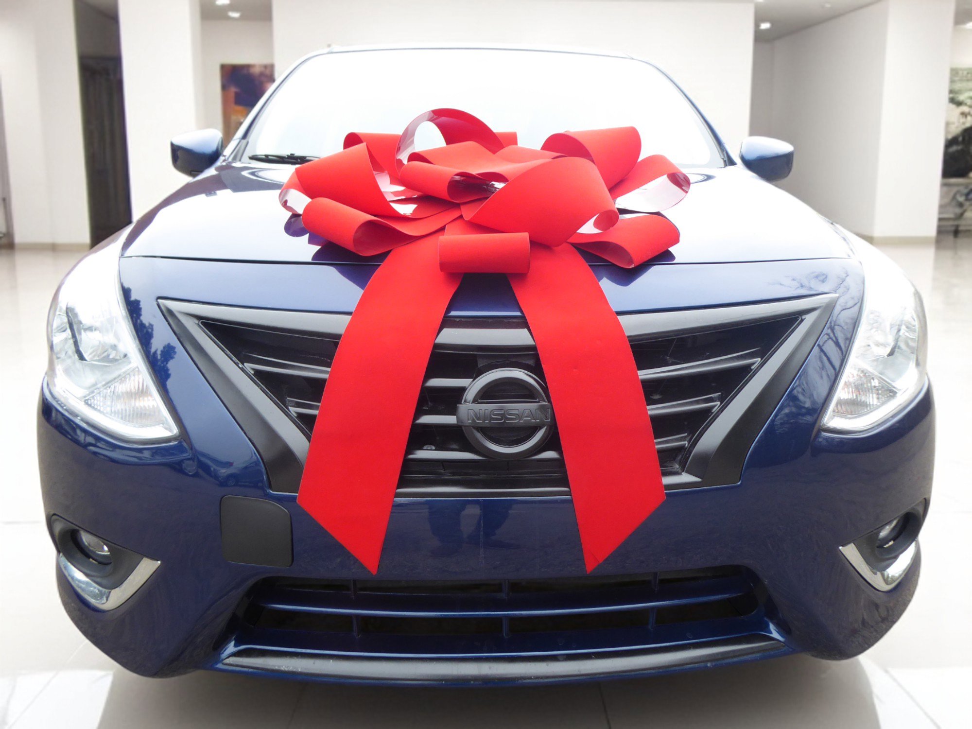 Used 2018 Nissan Versa SV w/ SV Special Edition Package image 4