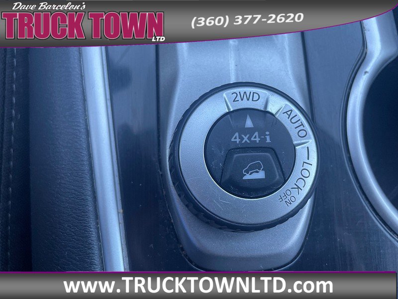 Used 2020 Nissan Pathfinder S AWD/4WD image 33