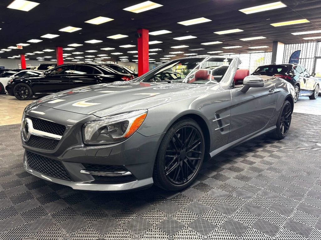 Used 2016 Mercedes-Benz SL 550 image 11
