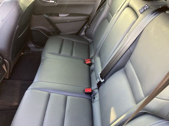 Used 2023 Nissan Rogue SV w/ SV Premium B Package image 23