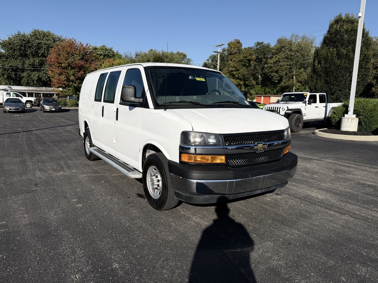 Used 2023 Chevrolet Express 2500 w/ Driver Convenience Package image 7