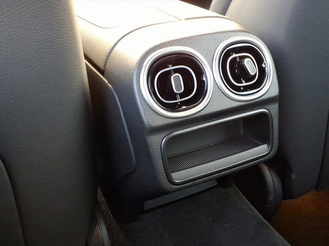 Used 2025 Mercedes-Benz C 300 Sedan image 19