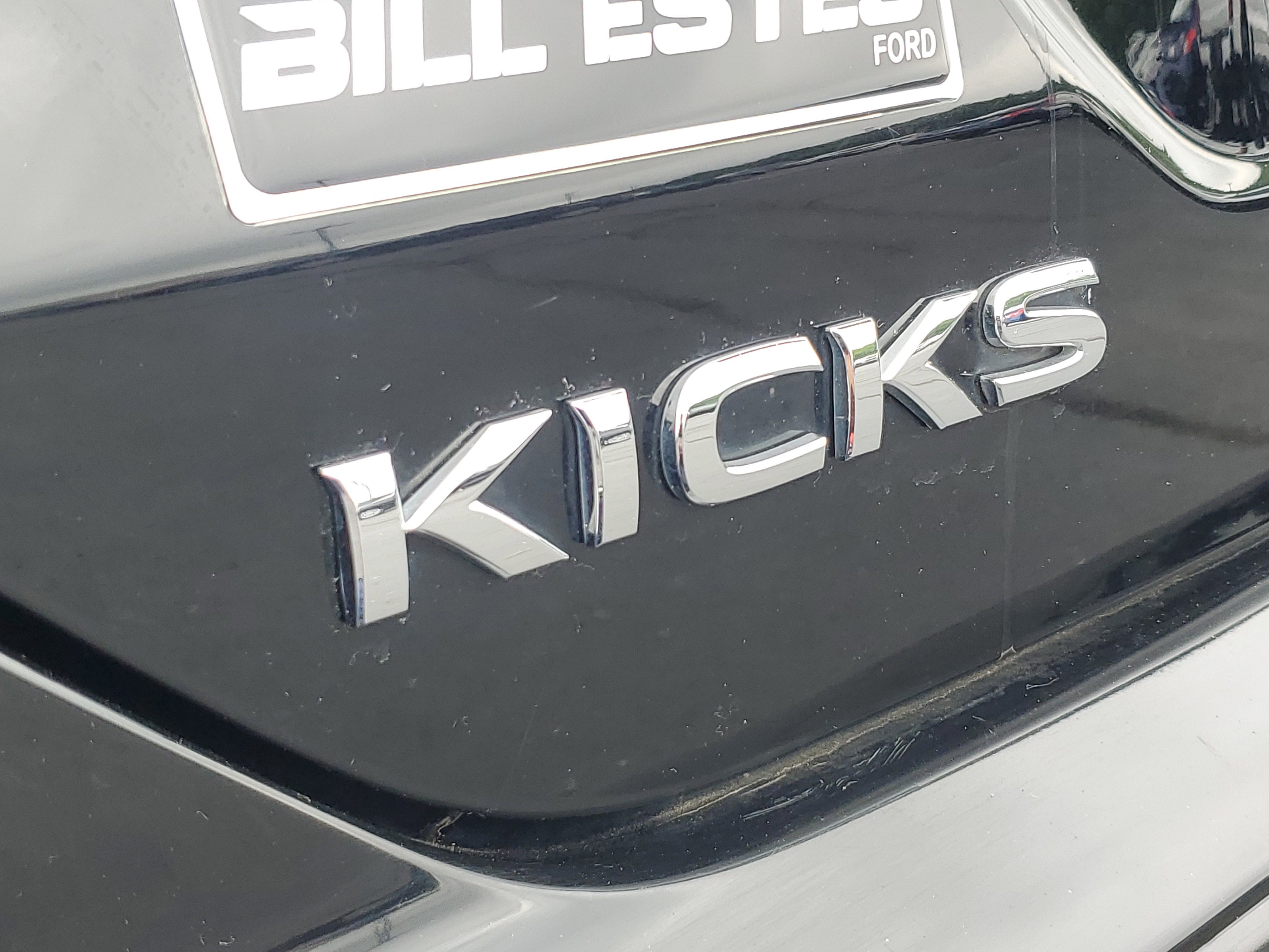 Used 2023 Nissan Kicks S FWD image 30