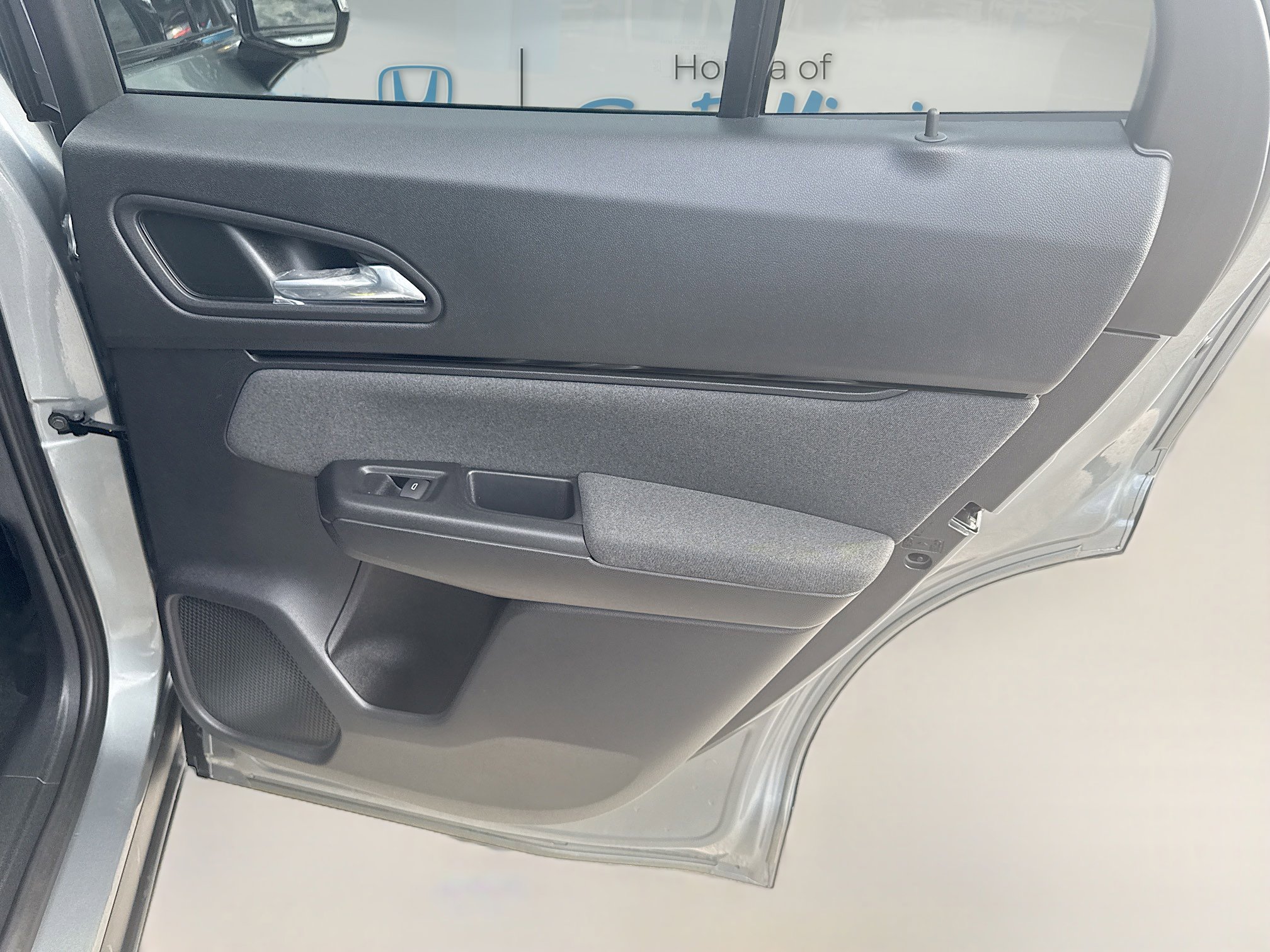 Used 2024 Honda Prologue EX image 34
