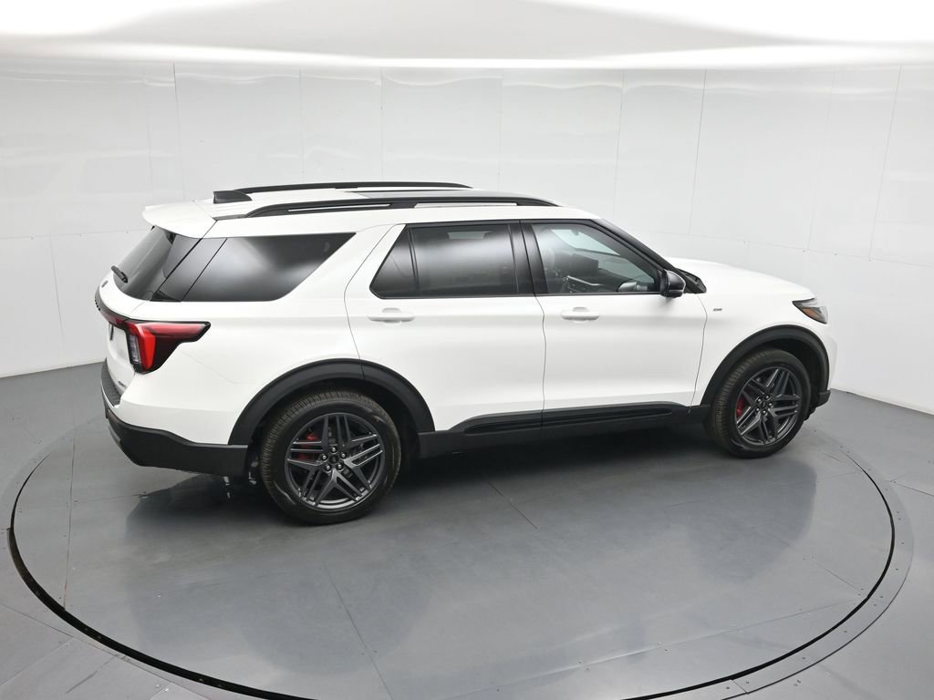 New 2026 Ford Explorer ST-Line w/ ST-Line Street Pack AWD/4WD image 40