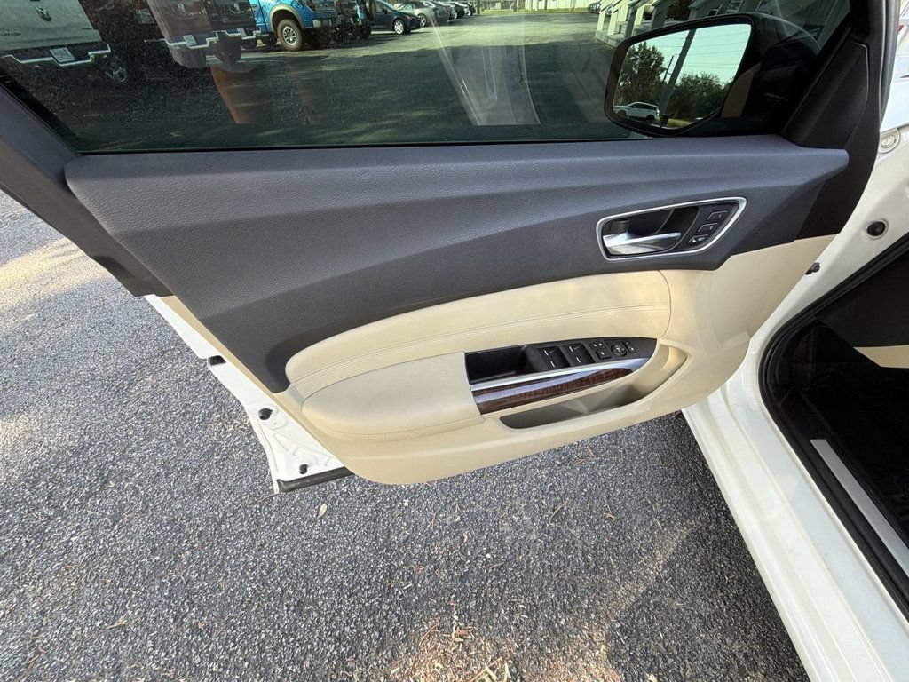 Used 2020 Acura TLX FWD image 12