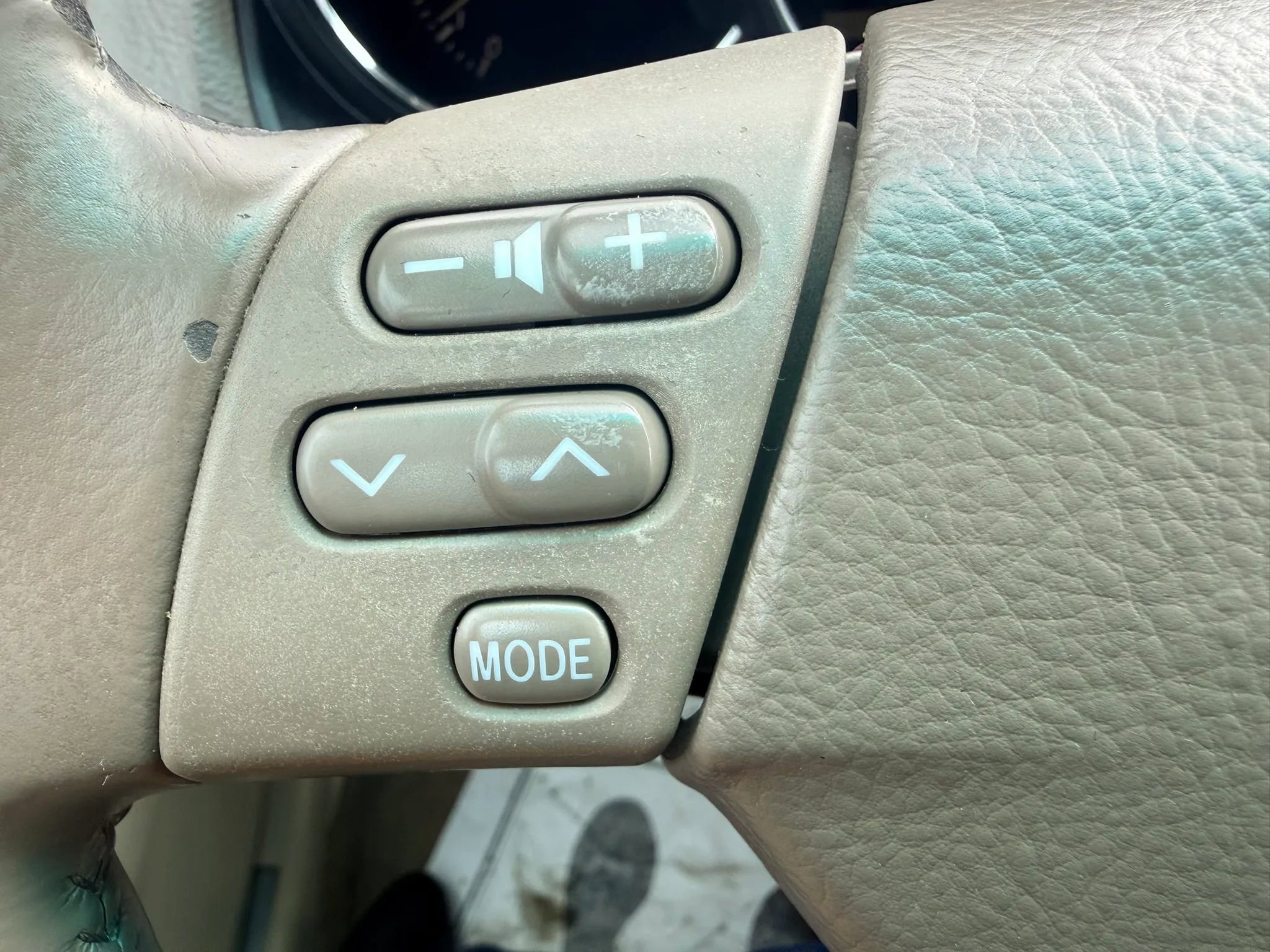 Used 2004 Lexus RX 330 AWD image 12