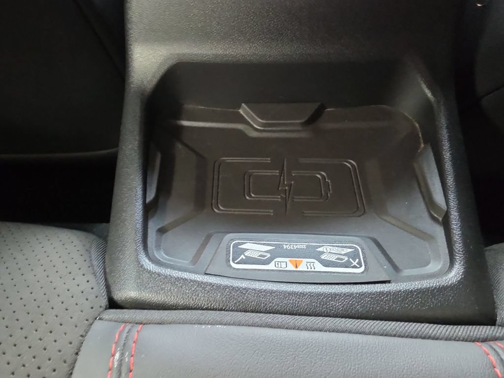 Used 2020 Chevrolet Camaro ZL1 RWD image 31