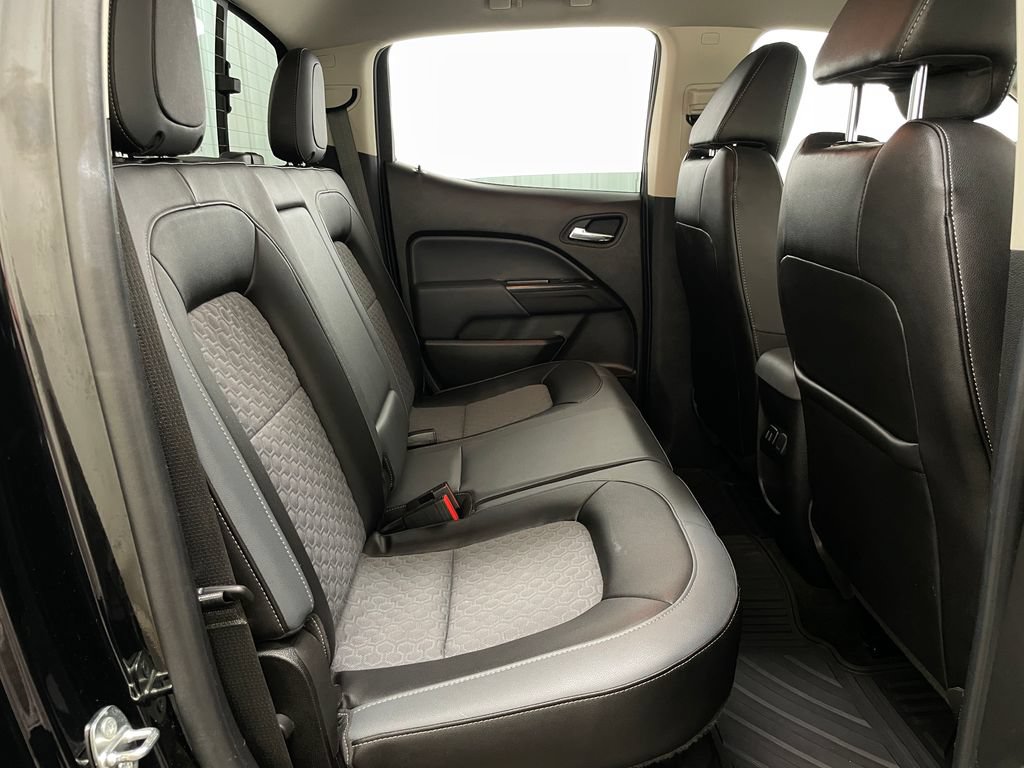 Used 2016 Chevrolet Colorado Z71 AWD/4WD image 40