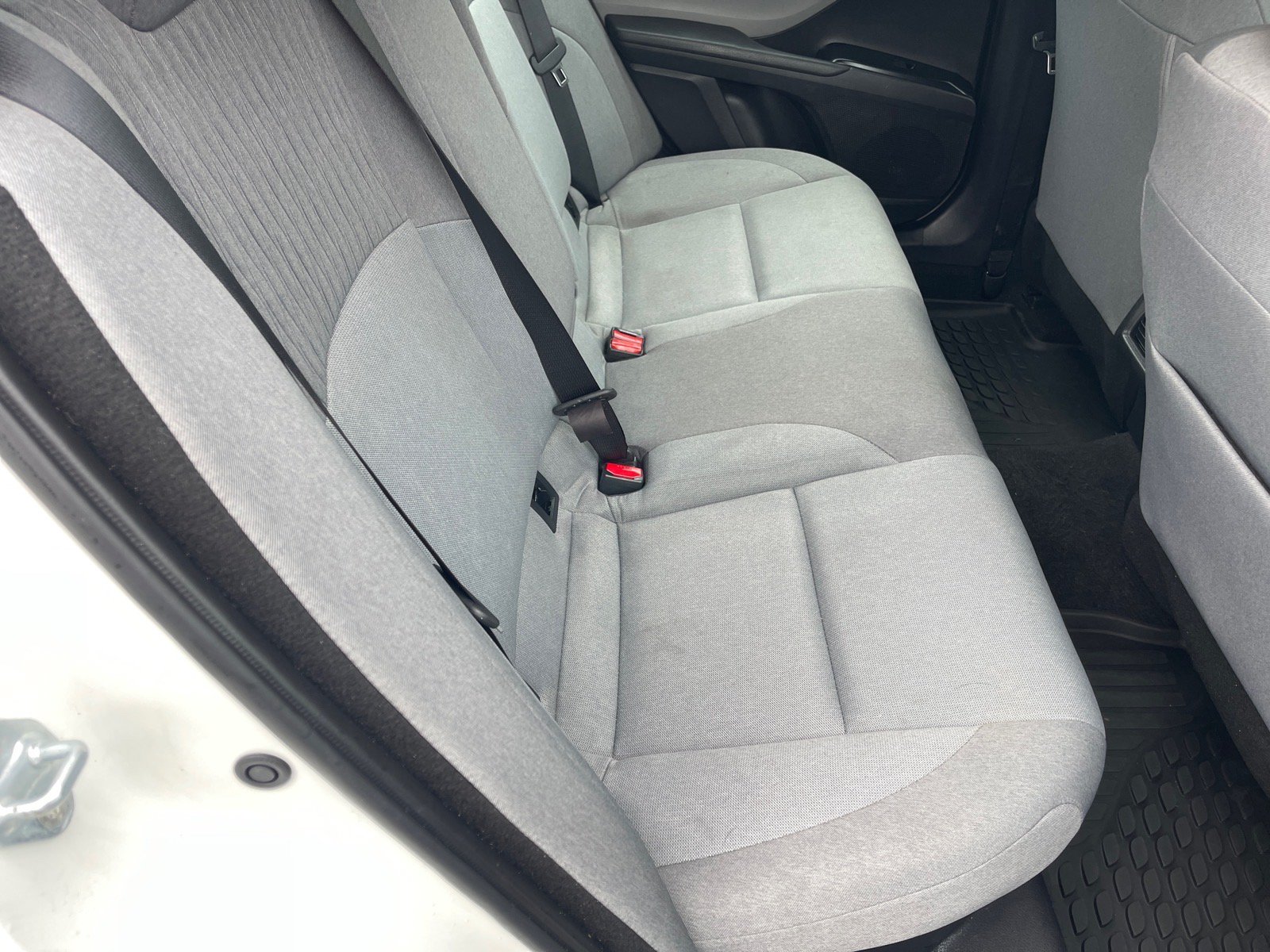 Used 2025 Toyota Camry LE FWD image 18