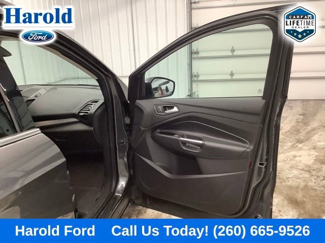 Used 2018 Ford Escape SEL w/ Canadian Touring Package image 11