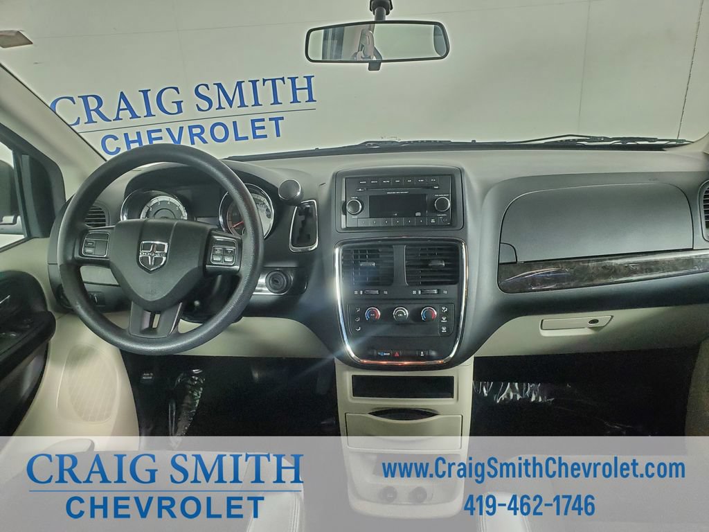 Used 2016 Dodge Grand Caravan American Value Package FWD image 15
