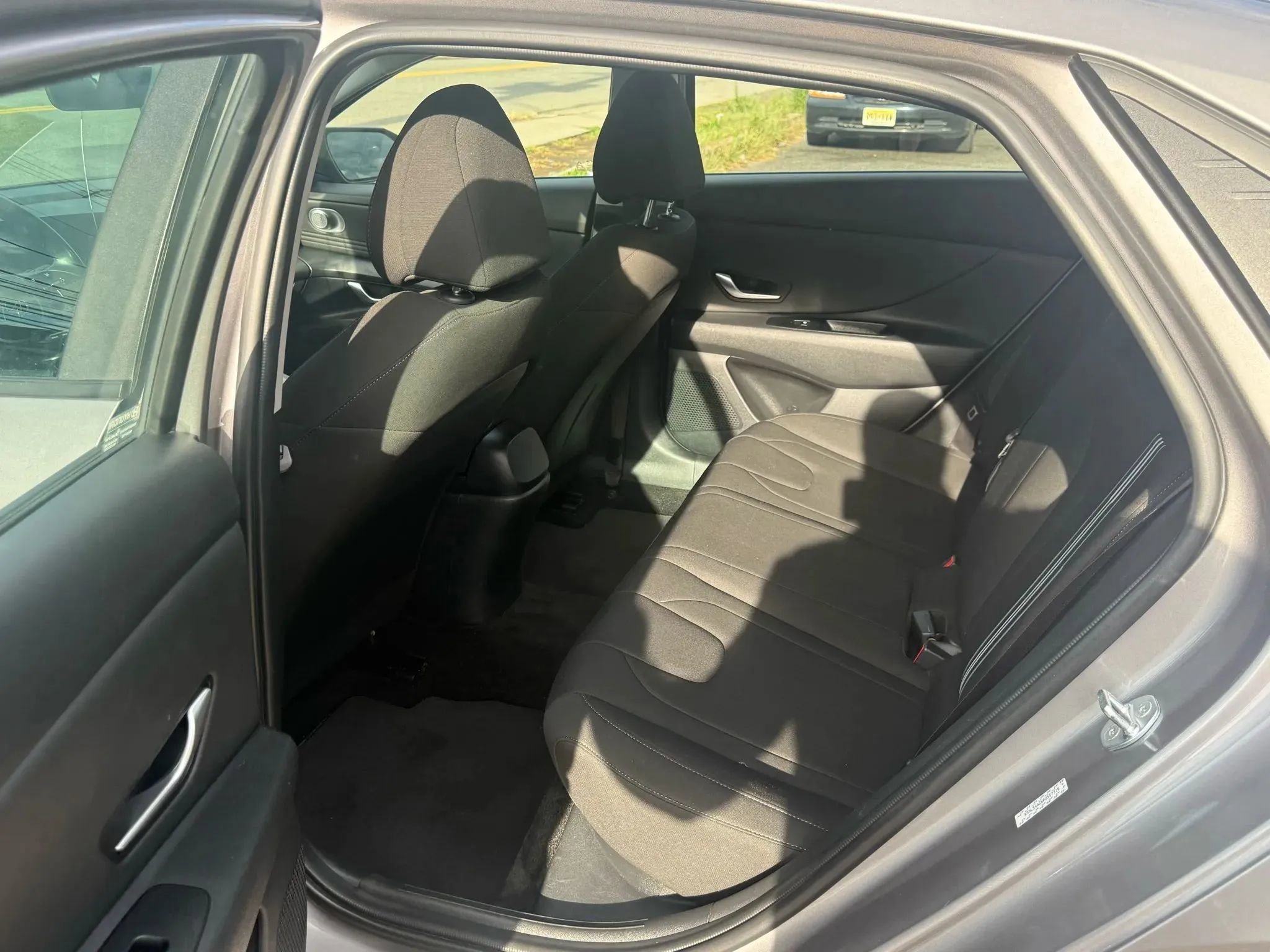 Used 2023 Hyundai Elantra SEL w/ Convenience Package image 14