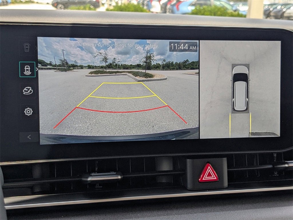 Used 2026 Kia Carnival SX image 25