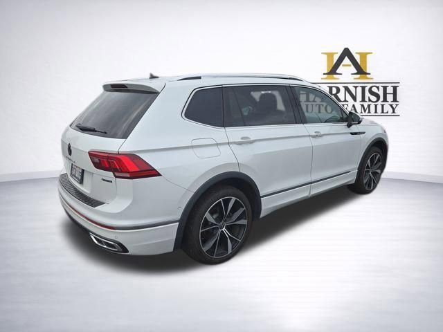Used 2024 Volkswagen Tiguan SEL R-Line image 8