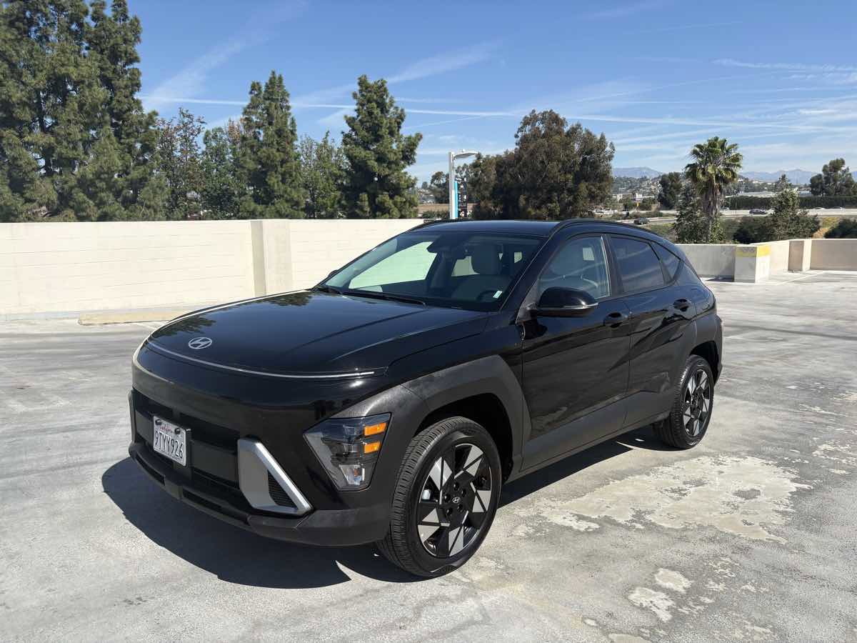 Used 2025 Hyundai Kona SEL image 9