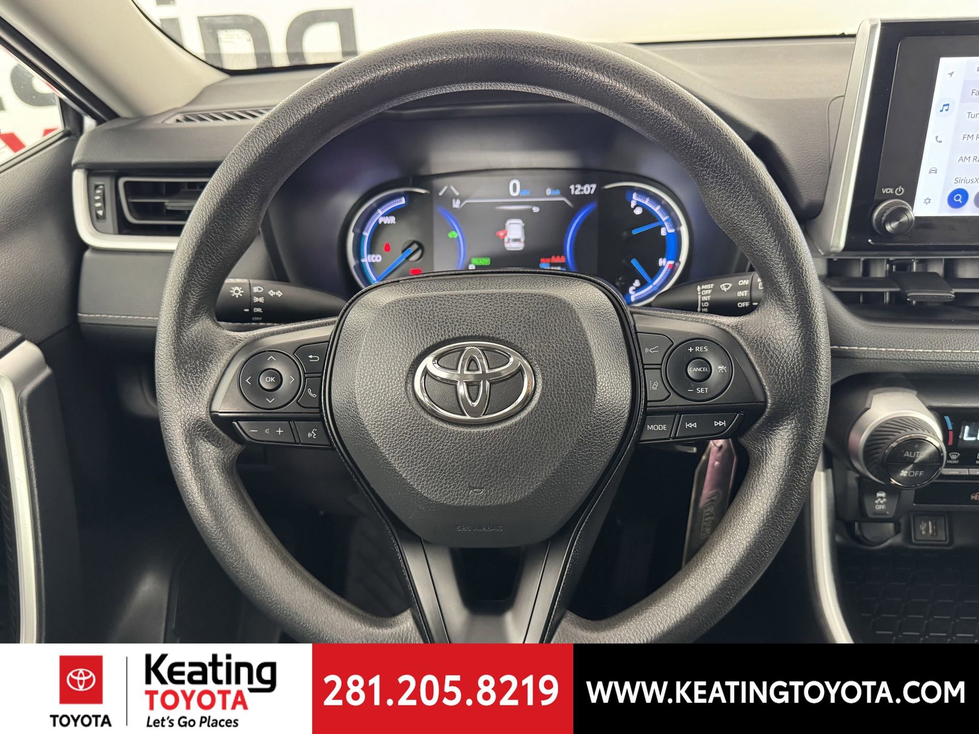 Certified 2025 Toyota RAV4 LE image 30