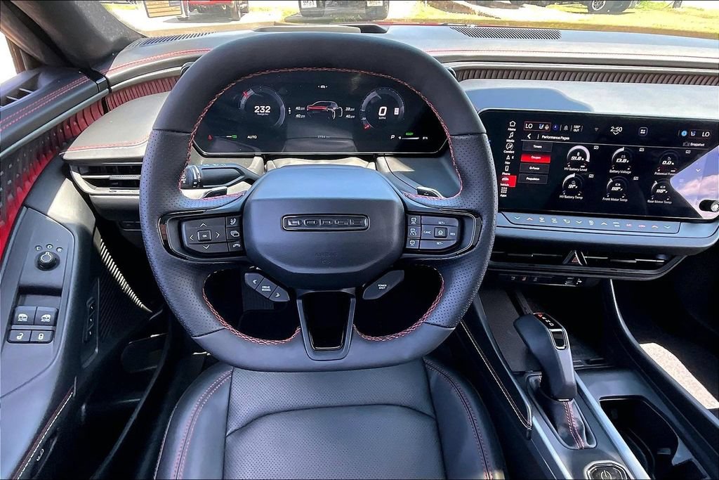 Used 2024 Dodge Charger Daytona R/T w/ Plus Group AWD/4WD image 5