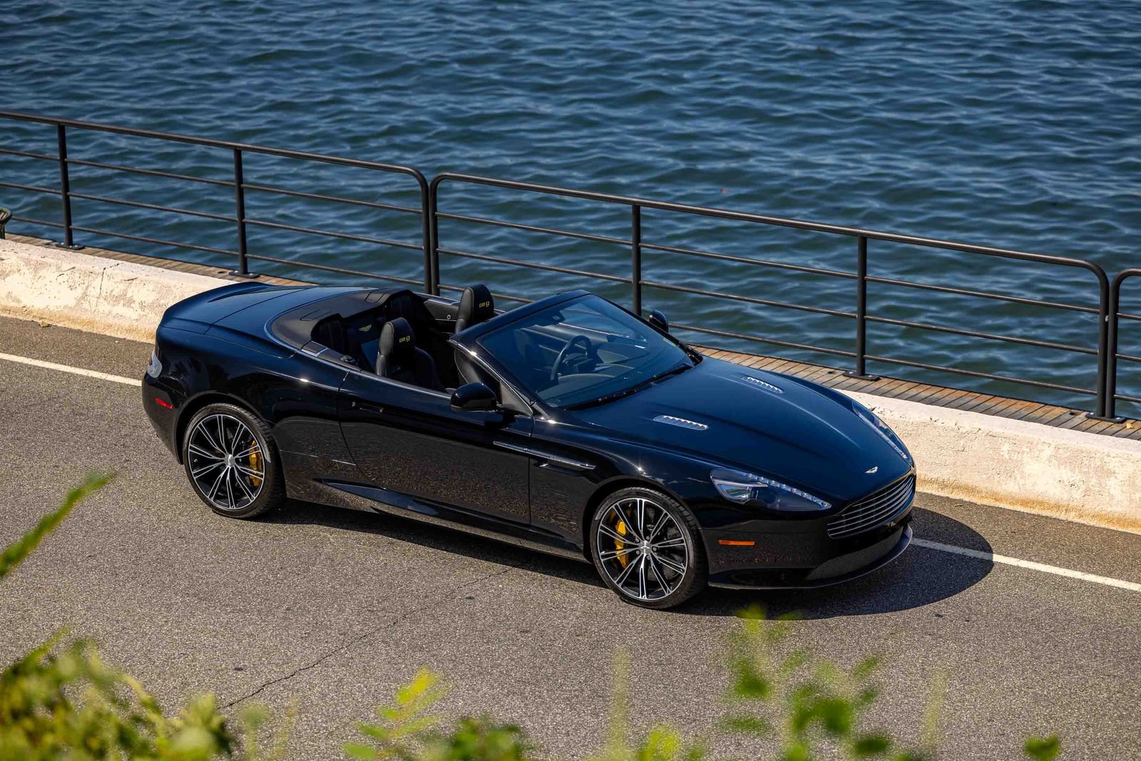 Used 2013 Aston Martin DB9 Volante RWD image 53