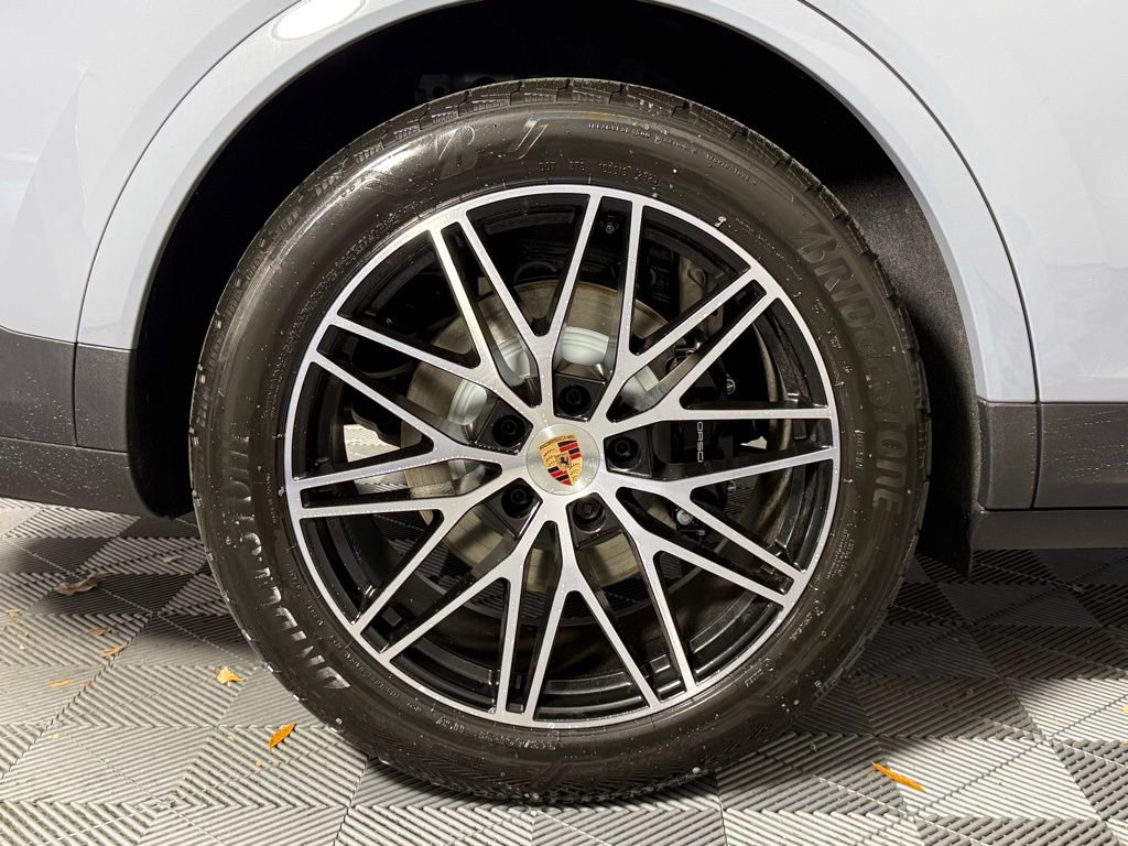 New 2026 Porsche Cayenne image 13