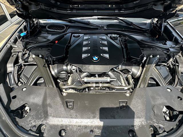 Certified 2023 BMW 760i xDrive AWD/4WD image 12