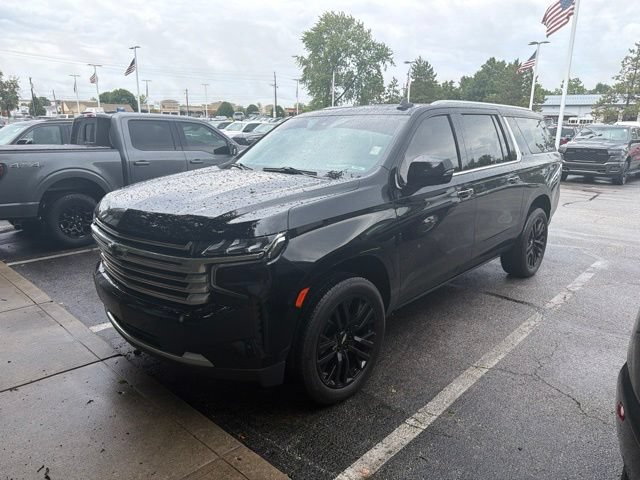 Used 2024 Chevrolet Suburban High Country w/ Advanced Technology Package AWD/4WD image 1
